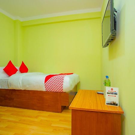 Oyo 589 Hotel Trimurti Kathmandu Exterior photo
