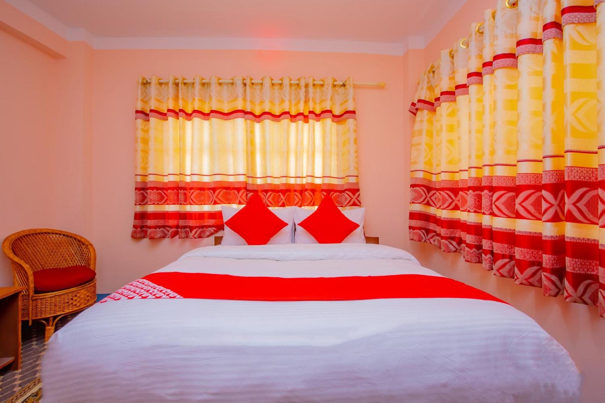 Oyo 589 Hotel Trimurti Kathmandu Exterior photo