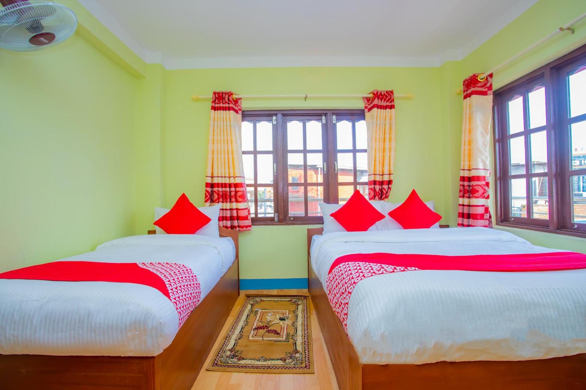 Oyo 589 Hotel Trimurti Kathmandu Exterior photo
