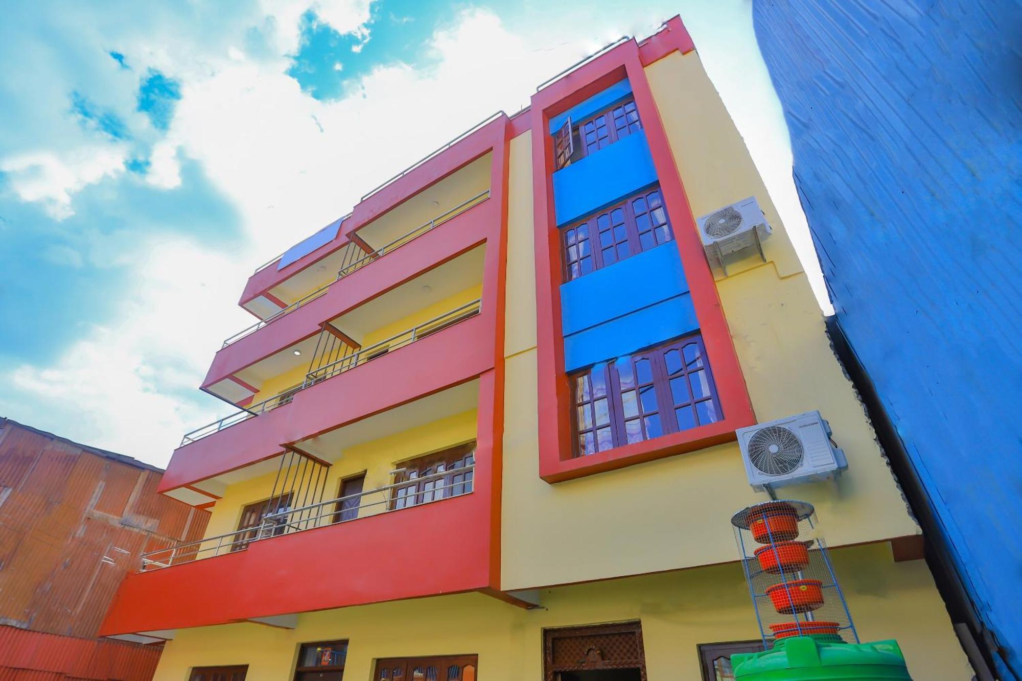 Oyo 589 Hotel Trimurti Kathmandu Exterior photo
