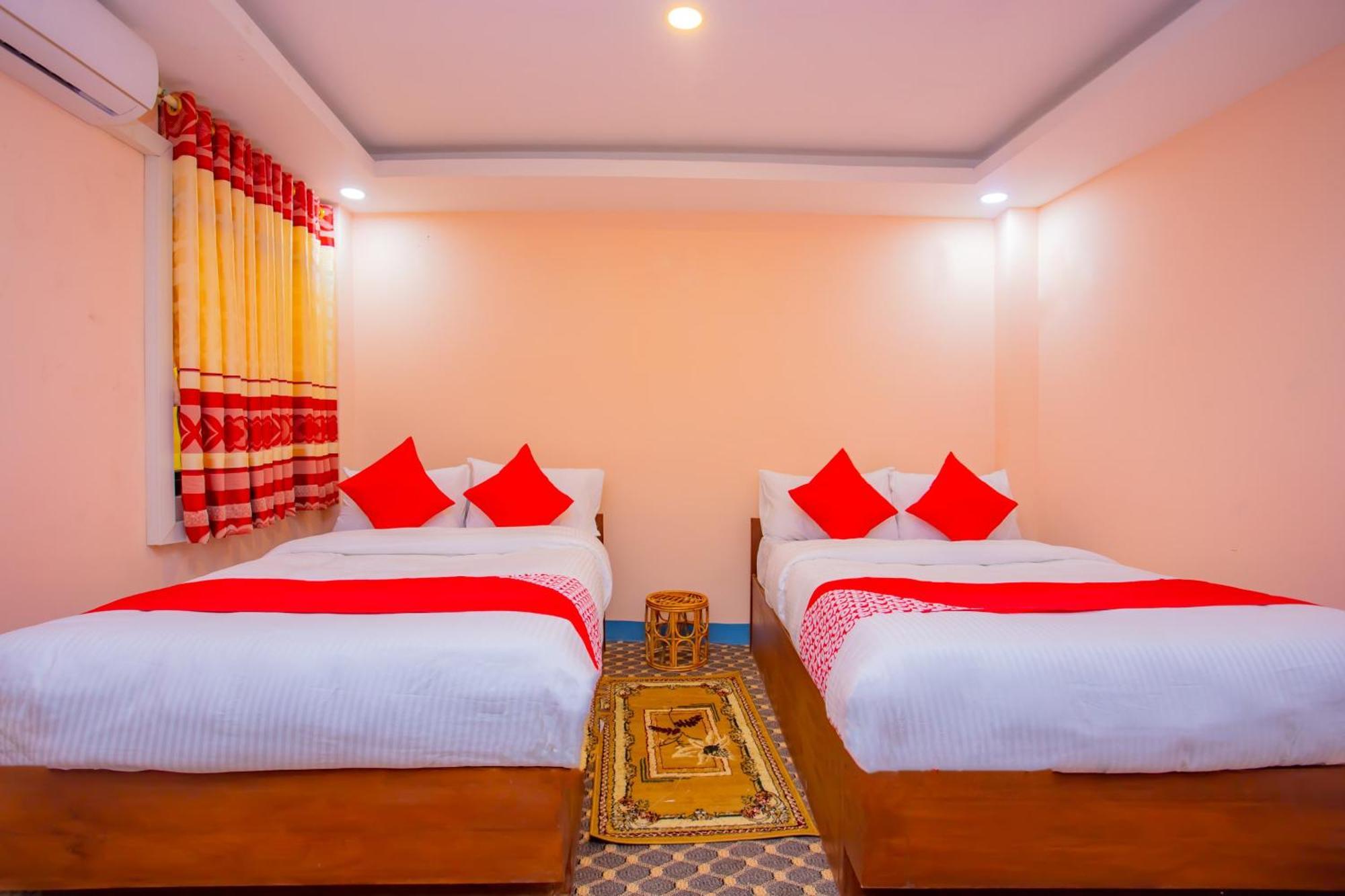 Oyo 589 Hotel Trimurti Kathmandu Exterior photo