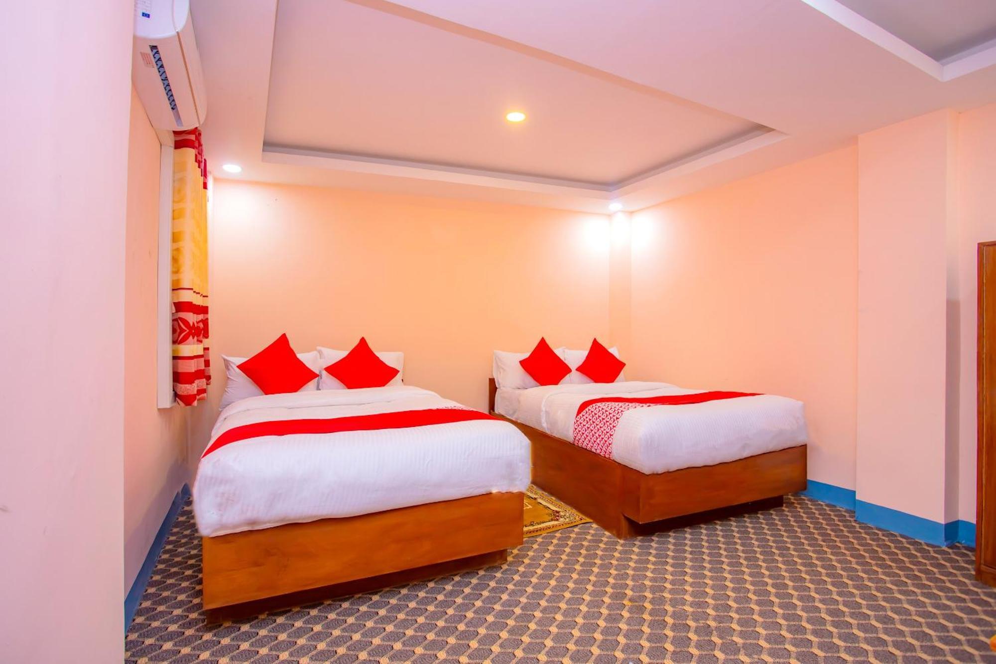 Oyo 589 Hotel Trimurti Kathmandu Exterior photo