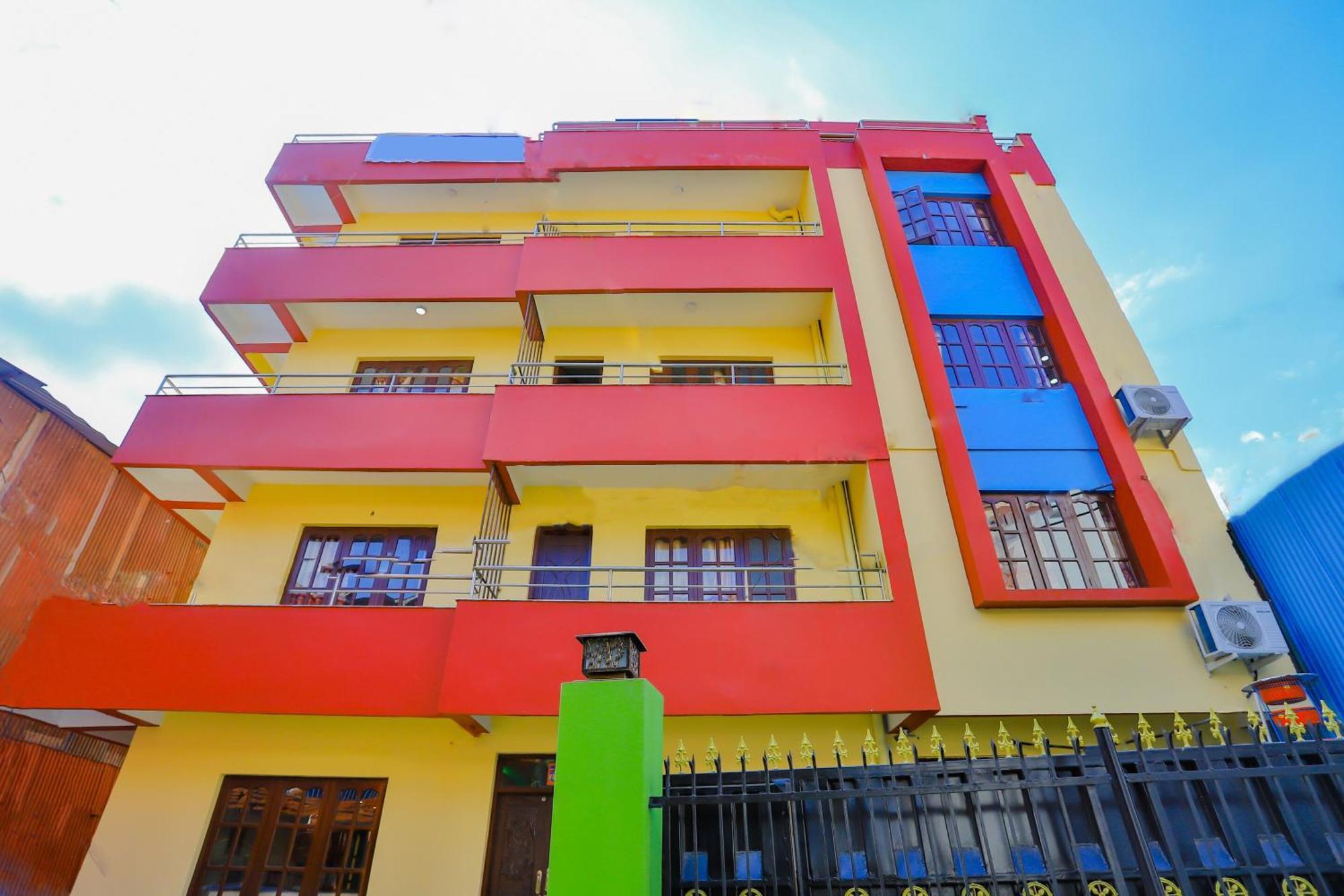 Oyo 589 Hotel Trimurti Kathmandu Exterior photo