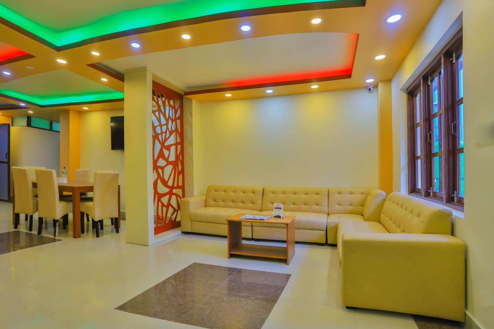Oyo 589 Hotel Trimurti Kathmandu Exterior photo